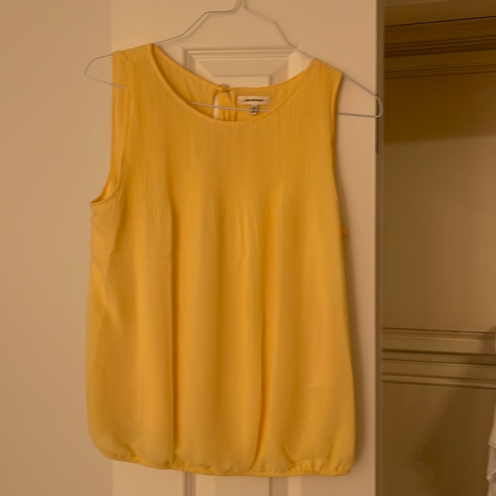 Max Studio yellow top